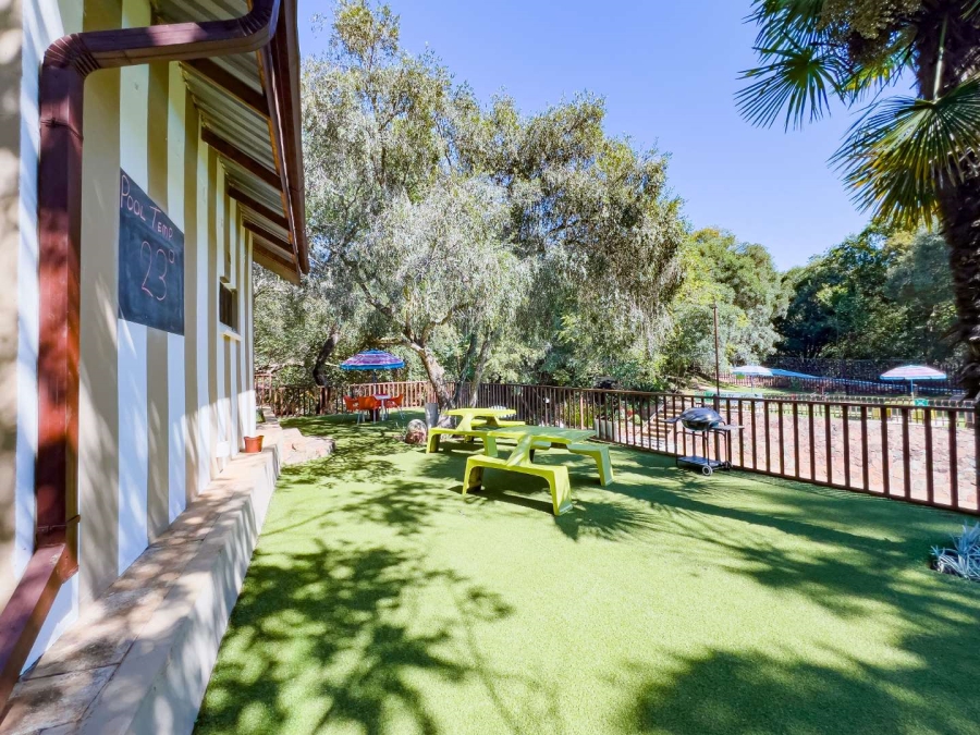 15 Bedroom Property for Sale in Hekpoort North West